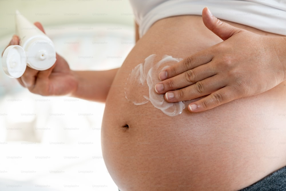 Understanding Stretch Marks: Origins, Types, and Effective Treatments