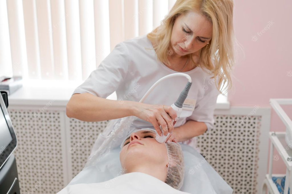 The role of the beautician and the nurse in an aesthetic medicine practice